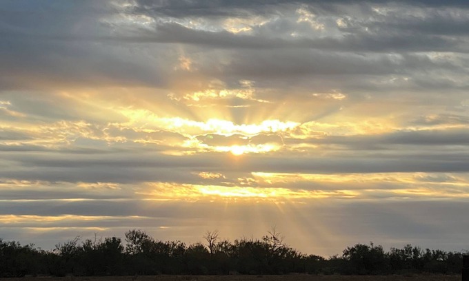 Carrizo Springs Cabin | Peaceful and Charming cabin in Carrizo Springs