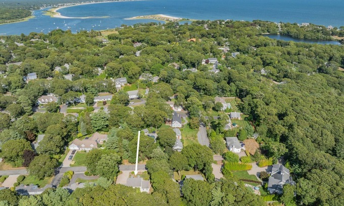 Hopewell Junction House | Peaceful Cape Cod Retreat – Minutes from Beach, Shops & Coastal Charm