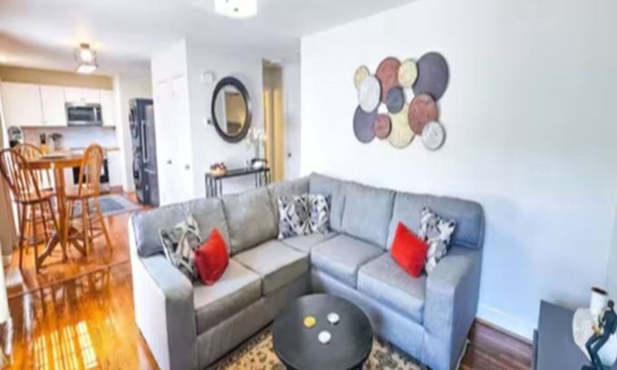 Charlotte House | Peaceful Charlotte Duplex