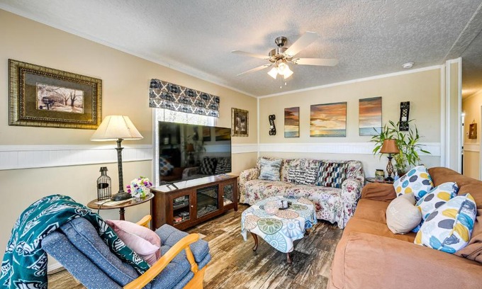 Stokes House | Peaceful Danbury Getaway - 3 Mi to Hanging Rock!