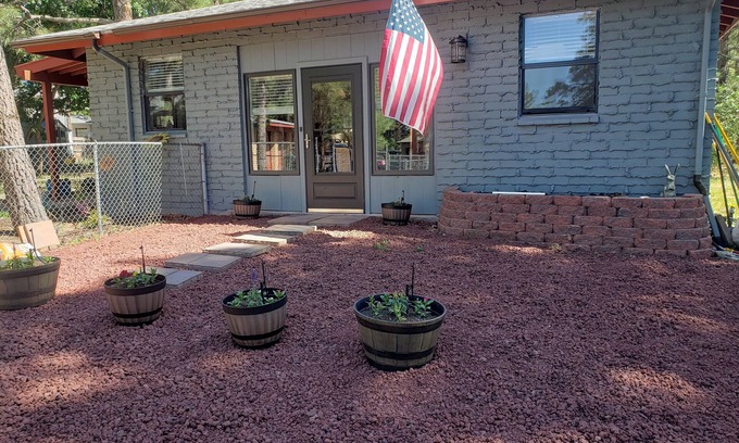 Williams House | Peaceful Home in the Pines! Come Experience Williams!n