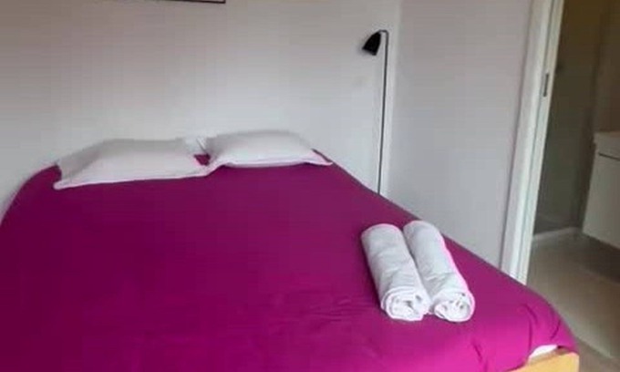 Lutry Apartment | Peaceful Lakeview Apartment in Lutry