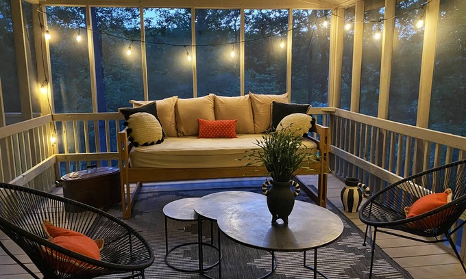 The Woods Cabin | Peaceful Pines, luxury 4-bed, mid-century cabin