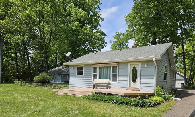 Isle House | Peaceful retreat on Mille Lacs perfect for anglers, nature lovers and families.