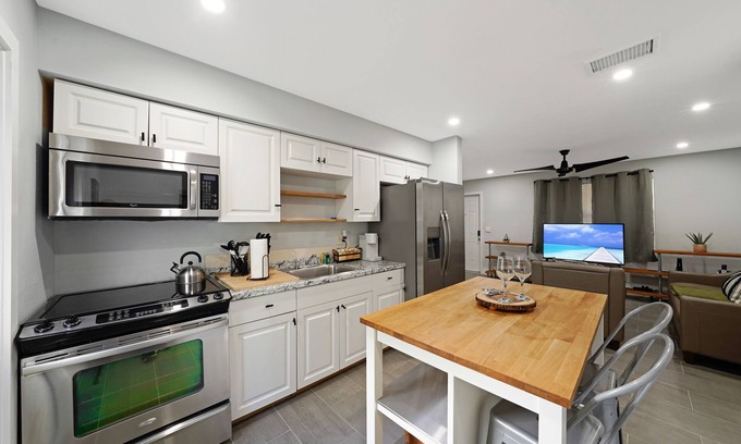 Edgewood Apartment | Peaceful Retreat in Fort Lauderdale