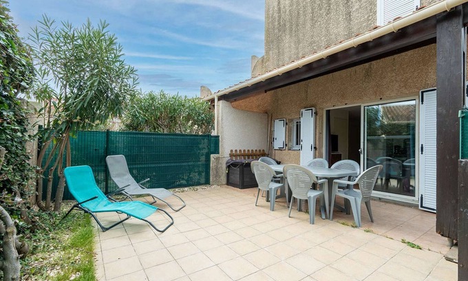 Agde Apartment | Peaceful Retreat with Pool