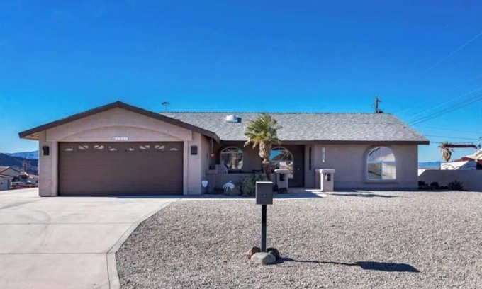 Lake Havasu City House | Peaceful Southside Home 2026 Snowbirds Welcome