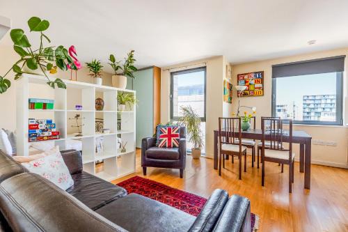 Lewisham Apartment | Peaceful Studio in Deptford, 5 mins DLR