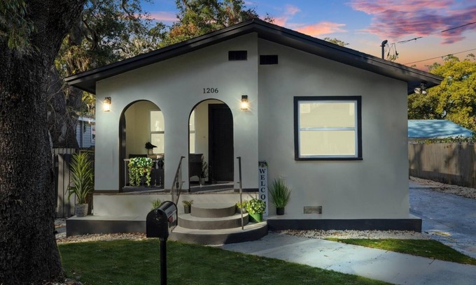 Tampa House | Peaceful Tampa Home close to Busch Gardens