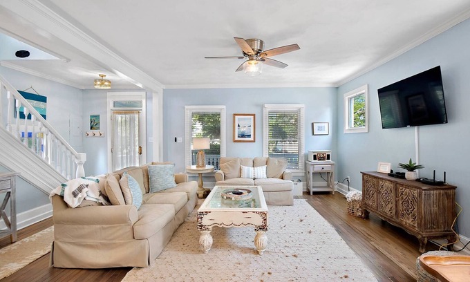 Cape Charles House | Peach Perfect - Chesapeake Properties