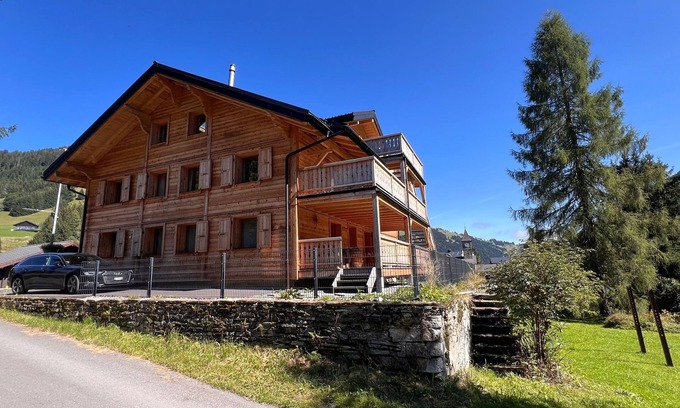 Morgins Ski Chalet | Peak Apartment, ZE Mountain Loge, Morgins
