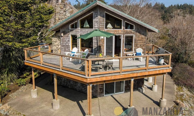 Neahkahnie Beach House | Peak of the ocean, great view of wildlife area, close to beach and dog friendly.