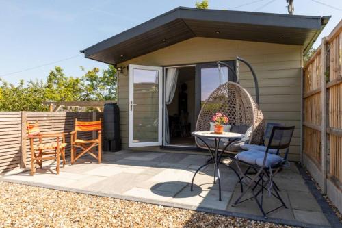 Whitstable House | Pear Tree Cabin
