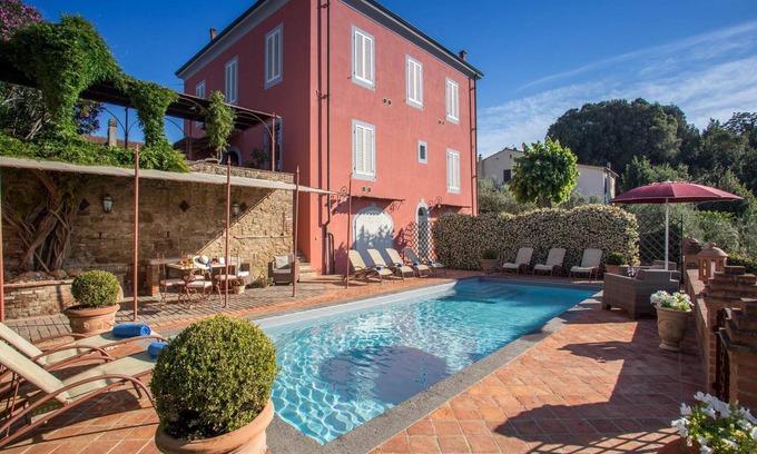 Fabbrica Villa | Peccioli Villa Retreat