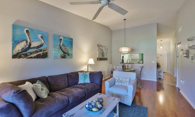 Trailer Estates House | Pelican Paradise Villa