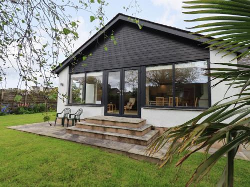 Cartmel House | Pembroke