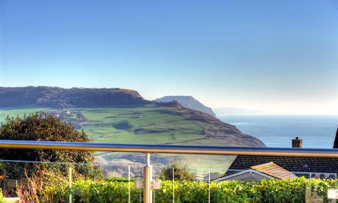 Charmouth House | Pendower