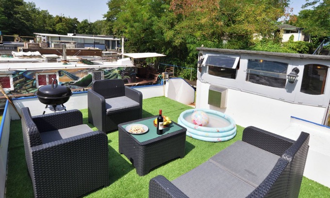 Vigneux-sur-Seine Boat Rental | Peniche Refuge Seine