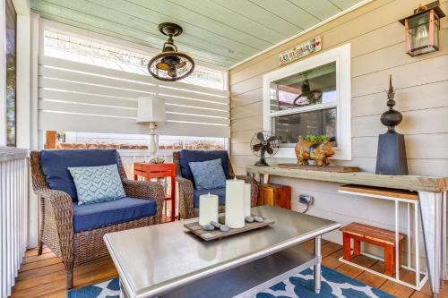 East Hill Apartment | Pensacola Studio Bungalow Less Than 1 Mi to Bayview Park!