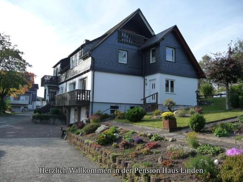 Altastenberg House | Pension Haus Linden