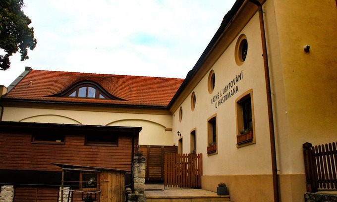 Dolni Pocernice House | Pension U Hastrmana