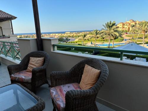 Ad-Dab'ah House | Penthouse in La Vista Bay