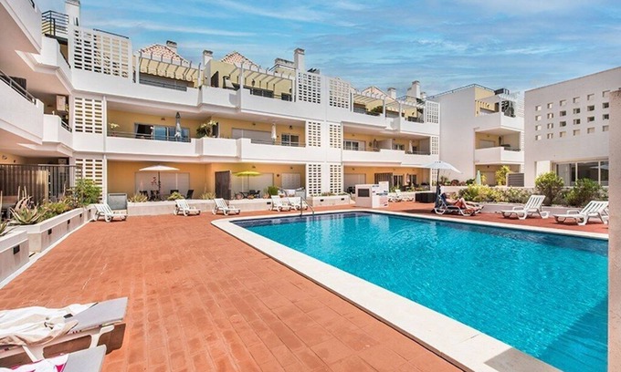 Cabanas Apartment | Penthouse apartment in Cabanas Royal Beach with free WIFI & Pool.