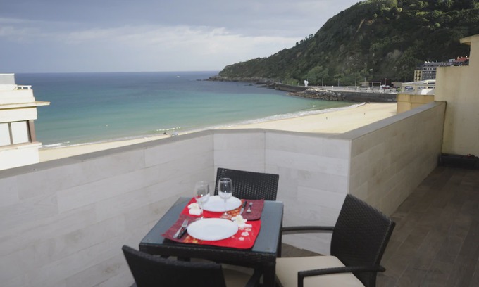 Gros Apartment | Penthouse Brisas. Frontbeach Sea Views!