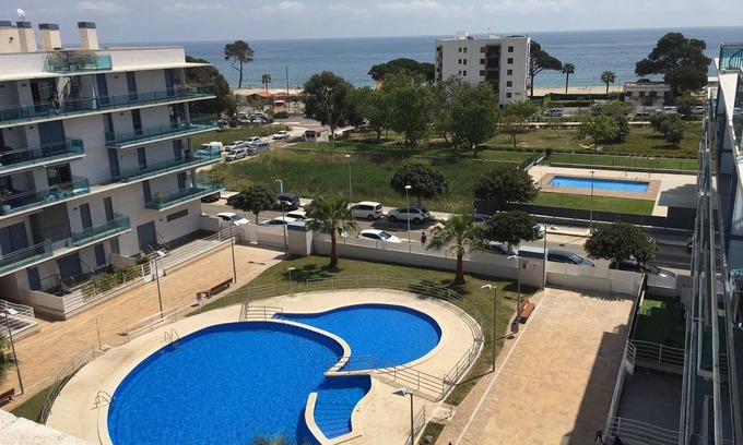 Cambrils Apartment | Penthouse with big roof terrace. 100 meters from the sea. Ideal for families