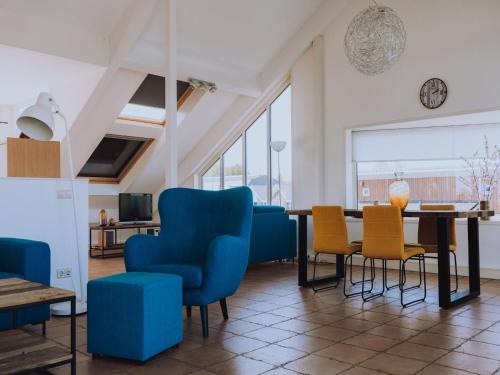 Municipality of Uitgeest Apartment | Penthouse with Lake Views, cleaning included