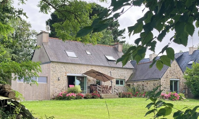 Camaret-sur-Mer House | Penty with ocean view and direct access to trails