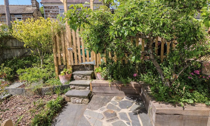 St Dogmaels Cottage | Penywhelp House