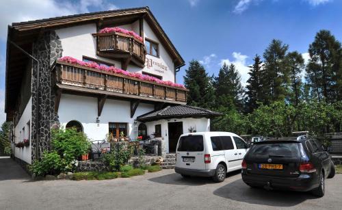 Poprad House | Penzión Lampáš