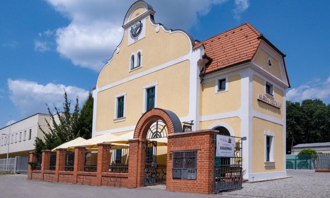 Breclav House | Penzion ELUX