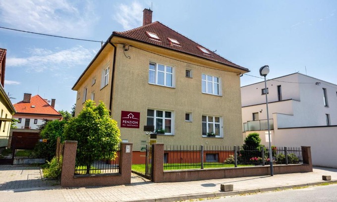 Zlin House | Penzion na Smetance