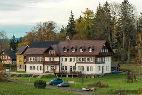 Horni Polubny Apartment | Penzion Sokolovna