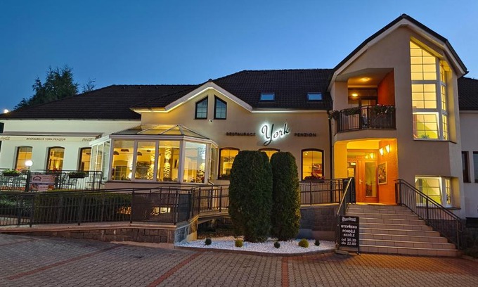 Liberec Hotel | Penzion YORK