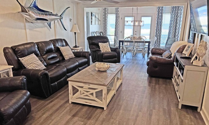 Grand Isle House | Pepsi Camp - Beachfront - Island Realty
