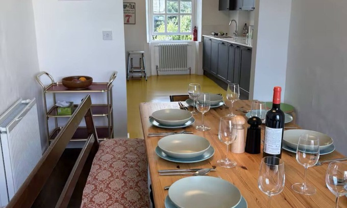 Colyton House | Perfect 4-bedroom house with WiFi in charming Colyton