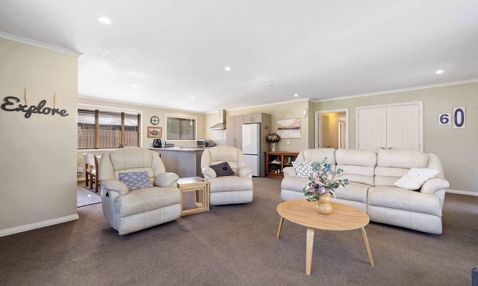 Lowburn House | Perfect Cromwell Family Getaway!