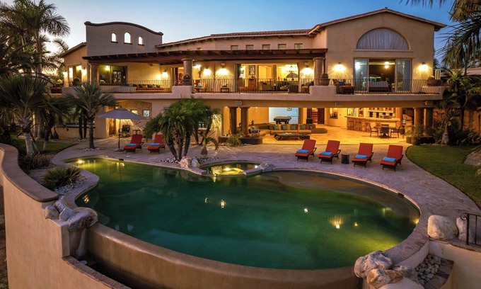 Rancho Cerro Colorado Villa | Perfect Family Villa with Swimmable Beach Closeby!