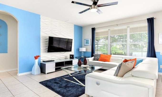 Windsor Hills House | *Perfect For Family *Windsor Hills Newly Renovated 6BR Villa, near clubhouse