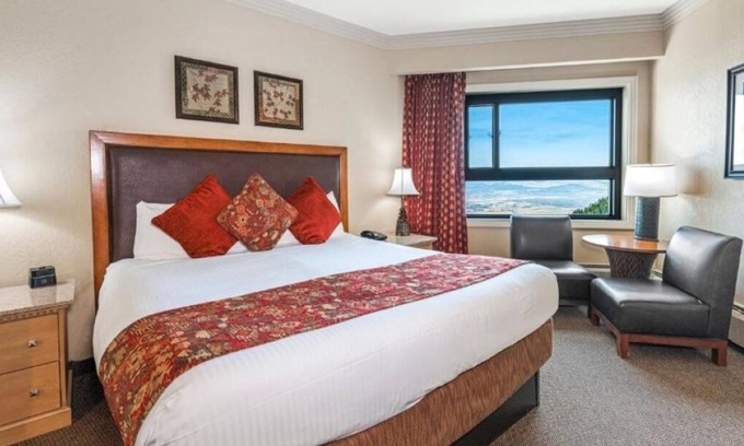 Tahoe Village Apartment | Perfect for Groups: Four Mountain Villa w/Sauna, Pools, BBQ & Arcade Fun