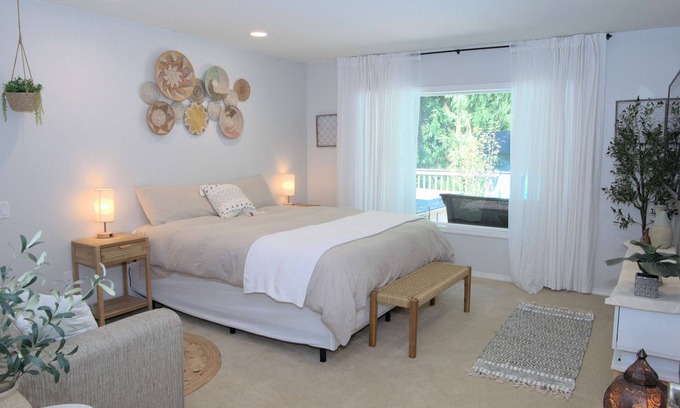 Lake Marcel-Stillwater House | Perfect Getaway★ King Suite★Private Hot Tub★Fire Pit