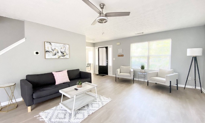 Braselton House | 🏡🌈Perfect Getaway Mins from Chateau Elan/Rd Atlanta⭐️ Long Term Stay Welcome!