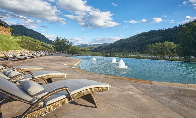 Hoback Junction House | Perfect Lodge for Jackson Hole Fun-Fairway 9