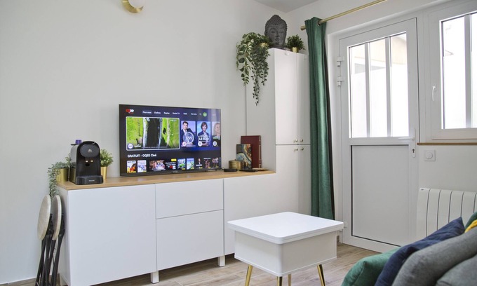 Quartier de la Monnaie Apartment | Perfect Modern Apt Saint Germain