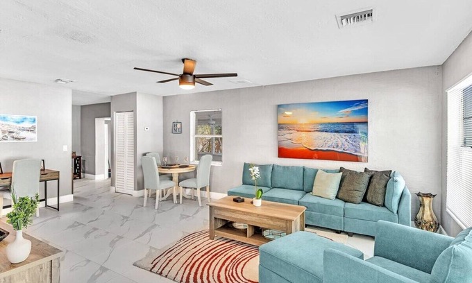 Dania Beach House | Perfect Vacation House For Beach and Casino #7th