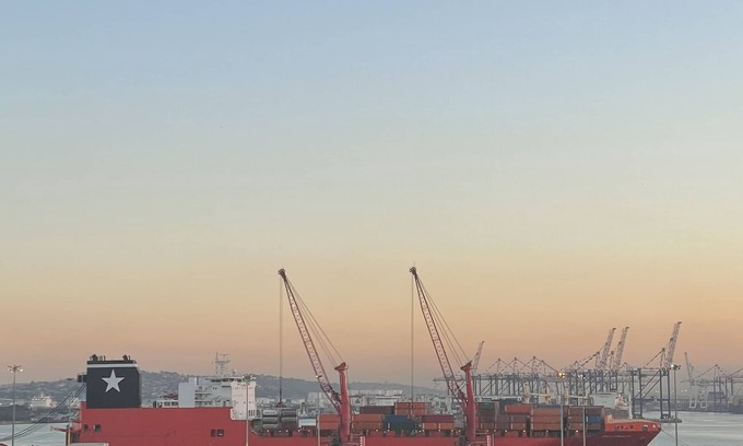 Durban Point Apartment | Perfect view of the Durban harbour