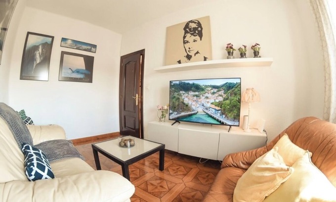 La Corredoria y Ventanielles Apartment | Perfecta UbicaciÓn Para Conocer Asturias